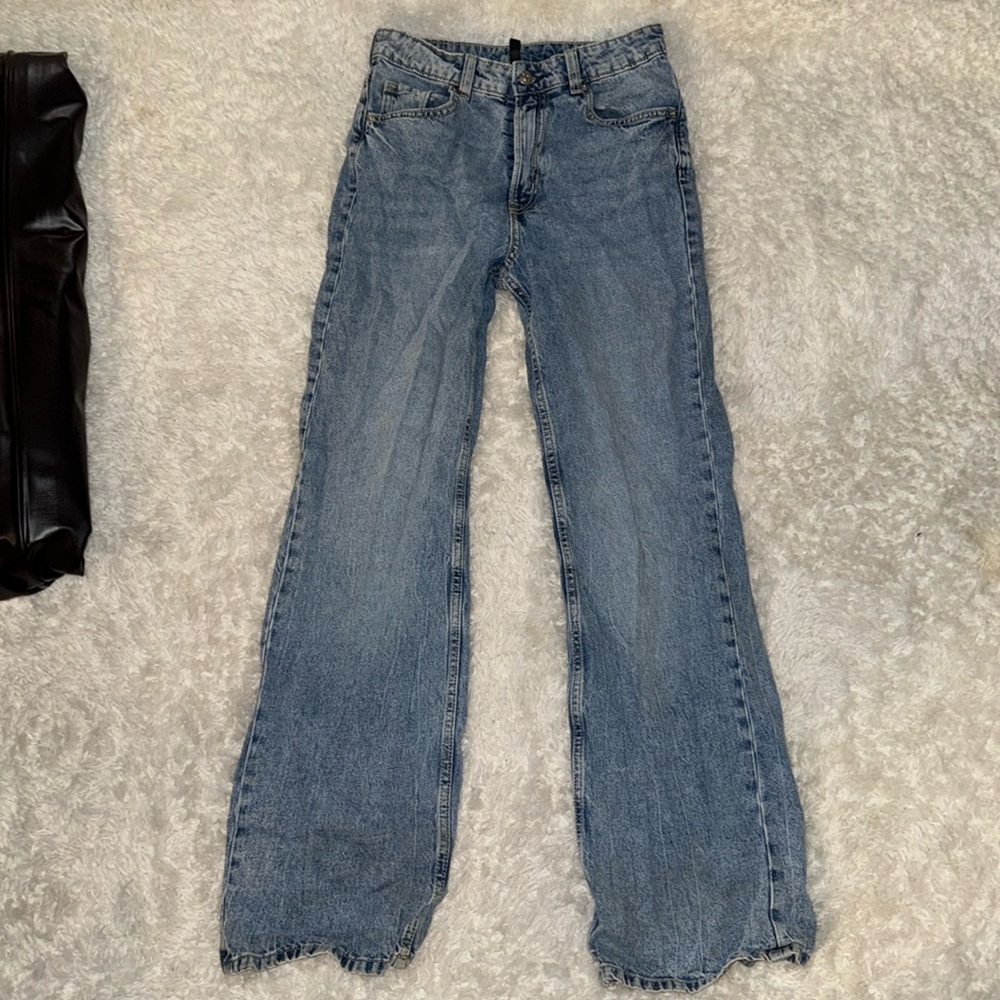 H&M medium wash straight leg jeans